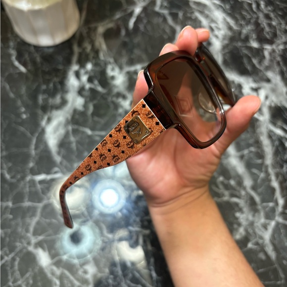 MCM 56mm Butterfly Sunglasses - Picture 6 of 8